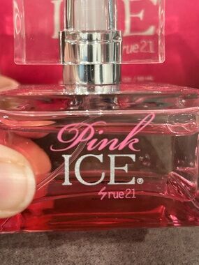 rue21 Pink ICE Fragrance